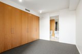 https://images.listonce.com.au/custom/160x/listings/562-esplanade-west-port-melbourne-vic-3207/847/01947847_img_03.jpg?w7IWPK4Btdo