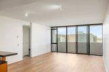 https://images.listonce.com.au/custom/160x/listings/562-esplanade-west-port-melbourne-vic-3207/847/01947847_img_05.jpg?vf515B3DkE0