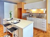 https://images.listonce.com.au/custom/160x/listings/563-ormond-esplanade-elwood-vic-3184/986/01793986_img_03.jpg?Ob6a4wuCmmE