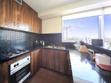https://images.listonce.com.au/custom/160x/listings/56352-canterbury-road-st-kilda-vic-3182/066/01794066_img_04.jpg?Khp6JCEikus