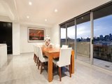 https://images.listonce.com.au/custom/160x/listings/568-eastern-road-south-melbourne-vic-3205/556/01087556_img_05.jpg?z-Quox4eOtU