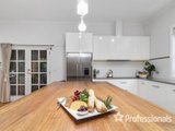 https://images.listonce.com.au/custom/160x/listings/57-cambridge-road-mooroolbark-vic-3138/735/01525735_img_12.jpg?B-B-q_kr_fs