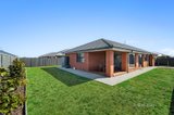 https://images.listonce.com.au/custom/160x/listings/57-crowther-drive-lucas-vic-3350/465/01648465_img_16.jpg?G4hZkSih3yw