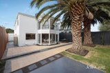 https://images.listonce.com.au/custom/160x/listings/57-elster-avenue-elsternwick-vic-3185/939/01809939_img_17.jpg?04AEuo4jOlM