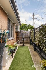 https://images.listonce.com.au/custom/160x/listings/57-fletcher-street-moorabbin-vic-3189/010/01980010_img_12.jpg?dtadhOpJeX8