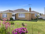 https://images.listonce.com.au/custom/160x/listings/57-grafton-street-st-albans-park-vic-3219/818/01773818_img_03.jpg?kfEM3eB10rE