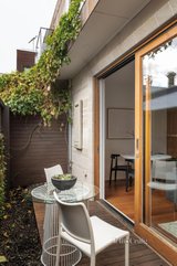 https://images.listonce.com.au/custom/160x/listings/57-james-street-prahran-vic-3181/692/01567692_img_08.jpg?QBySAAIUJmM