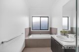 https://images.listonce.com.au/custom/160x/listings/57-kilkenny-drive-alfredton-vic-3350/714/01982714_img_11.jpg?hMO6w3q5G2c