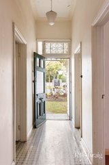https://images.listonce.com.au/custom/160x/listings/57-maling-road-canterbury-vic-3126/138/01812138_img_02.jpg?mCb0MFXrrmg