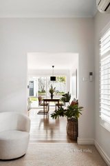 https://images.listonce.com.au/custom/160x/listings/57-mansfield-street-thornbury-vic-3071/205/01270205_img_06.jpg?afAqRbk3Tic