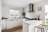 https://images.listonce.com.au/custom/160x/listings/57-mansfield-street-thornbury-vic-3071/205/01270205_img_10.jpg?LKwABltb3Ek