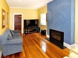 https://images.listonce.com.au/custom/160x/listings/57-marine-parade-elwood-vic-3184/433/01793433_img_07.jpg?MZGJs2y8pTQ