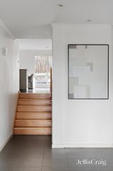https://images.listonce.com.au/custom/160x/listings/57-sugarloaf-drive-macleod-vic-3085/756/01752756_img_17.jpg?CEapawiR4pE