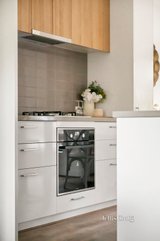 https://images.listonce.com.au/custom/160x/listings/571-anderson-street-lilydale-vic-3140/326/01678326_img_04.jpg?9IiMhKulN_Y