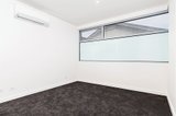 https://images.listonce.com.au/custom/160x/listings/574-darebin-street-heidelberg-vic-3084/408/01577408_img_08.jpg?2XRaMCfRH1Y