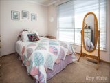 https://images.listonce.com.au/custom/160x/listings/576-blackburn-road-glen-waverley-vic-3150/787/01658787_img_07.jpg?oT00g-7vyZo