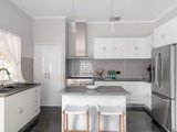 https://images.listonce.com.au/custom/160x/listings/576-hampton-street-hampton-vic-3188/522/00985522_img_05.jpg?XdmvpWiKGp0