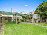 https://images.listonce.com.au/custom/160x/listings/58-alma-terrace-newport-vic-3015/212/01202212_img_14.jpg?8uQN97sRHAo