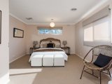 https://images.listonce.com.au/custom/160x/listings/58-balmoral-street-kilsyth-vic-3137/576/01524576_img_10.jpg?K0qSI8-Y1X0