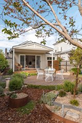 https://images.listonce.com.au/custom/160x/listings/58-beavers-road-northcote-vic-3070/265/01593265_img_04.jpg?2E0GmM3xluI