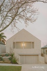 https://images.listonce.com.au/custom/160x/listings/58-christmas-street-northcote-vic-3070/789/01751789_img_01.jpg?eoO5Dc1M2gc