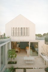 https://images.listonce.com.au/custom/160x/listings/58-christmas-street-northcote-vic-3070/789/01751789_img_19.jpg?eTO4hRxyMxk