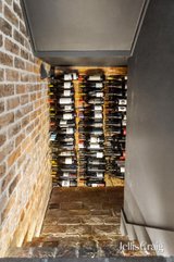 https://images.listonce.com.au/custom/160x/listings/58-edinburgh-street-richmond-vic-3121/197/01922197_img_08.jpg?5wByJV0jxgU