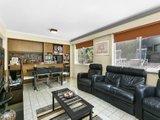 https://images.listonce.com.au/custom/160x/listings/58-hill-road-balwyn-north-vic-3104/126/01684126_img_07.jpg?57H58jSLqBQ