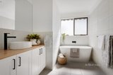 https://images.listonce.com.au/custom/160x/listings/58-longs-road-lower-plenty-vic-3093/608/01122608_img_07.jpg?1_S8uTrPcdA