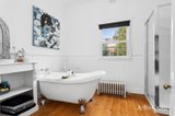 https://images.listonce.com.au/custom/160x/listings/58-main-road-campbells-creek-vic-3451/635/01896635_img_08.jpg?ZDejVOViO8g