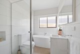 https://images.listonce.com.au/custom/160x/listings/58-mountain-view-avenue-avondale-heights-vic-3034/278/01933278_img_03.jpg?uJ5bGKiLy3I
