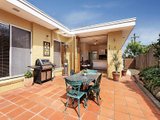 https://images.listonce.com.au/custom/160x/listings/58-narrak-road-balwyn-vic-3103/800/01684800_img_07.jpg?BpLOrMn2ewc