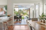 https://images.listonce.com.au/custom/160x/listings/58-parkers-road-parkdale-vic-3195/927/01720927_img_02.jpg?gGGclb5vUU4