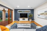 https://images.listonce.com.au/custom/160x/listings/58-york-street-mornington-vic-3931/186/01534186_img_04.jpg?wQsx4E9spHs