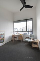 https://images.listonce.com.au/custom/160x/listings/580-clyde-street-thornbury-vic-3071/182/00835182_img_16.jpg?hgf09vC2zC4