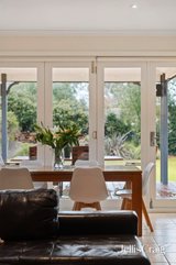 https://images.listonce.com.au/custom/160x/listings/583-park-road-park-orchards-vic-3114/159/01947159_img_09.jpg?vVqI5OqbgLo