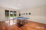 https://images.listonce.com.au/custom/160x/listings/583-park-road-park-orchards-vic-3114/159/01947159_img_10.jpg?Dw_vAybR2Ik