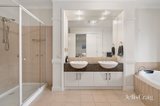 https://images.listonce.com.au/custom/160x/listings/583-park-road-park-orchards-vic-3114/159/01947159_img_14.jpg?KAYljfKzhss