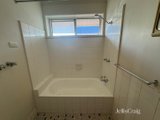 https://images.listonce.com.au/custom/160x/listings/586-flinders-street-thornbury-vic-3071/160/01779160_img_03.jpg?zeifVB17Wp0