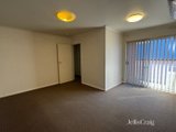 https://images.listonce.com.au/custom/160x/listings/586-flinders-street-thornbury-vic-3071/160/01779160_img_04.jpg?caGvXKC6coE