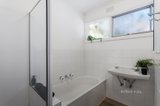https://images.listonce.com.au/custom/160x/listings/586-main-street-blackburn-vic-3130/234/00999234_img_07.jpg?_DB_wR1wblo
