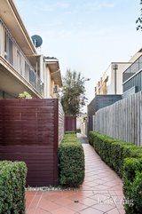 https://images.listonce.com.au/custom/160x/listings/588-normanby-avenue-thornbury-vic-3071/341/01951341_img_06.jpg?lSVaK82qVz0