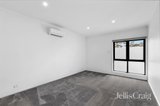 https://images.listonce.com.au/custom/160x/listings/58a-hume-street-greensborough-vic-3088/025/01811025_img_05.jpg?4UXeNV12MIA