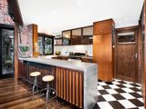 https://images.listonce.com.au/custom/160x/listings/58a-milton-street-elwood-vic-3184/837/01794837_img_05.jpg?s7wizDScBO8