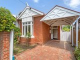 https://images.listonce.com.au/custom/160x/listings/58b-barkly-avenue-armadale-vic-3143/816/00985816_img_01.jpg?drc4GZYl9P8