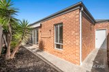https://images.listonce.com.au/custom/160x/listings/59-carruthers-court-thomson-vic-3219/904/01874904_img_06.jpg?_ifoEeXdmZY