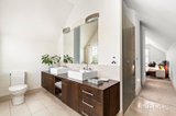 https://images.listonce.com.au/custom/160x/listings/59-dickens-street-elwood-vic-3184/846/01906846_img_08.jpg?4XOHNJxg2no