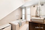https://images.listonce.com.au/custom/160x/listings/59-dickens-street-elwood-vic-3184/846/01906846_img_11.jpg?QyVlwGYqECs