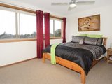 https://images.listonce.com.au/custom/160x/listings/59-graylea-avenue-herne-hill-vic-3218/593/01699593_img_08.jpg?6qMpqbCBAnE