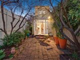 https://images.listonce.com.au/custom/160x/listings/59-kerr-street-fitzroy-vic-3065/475/01584475_img_02.jpg?Hd_NLtxZTrY